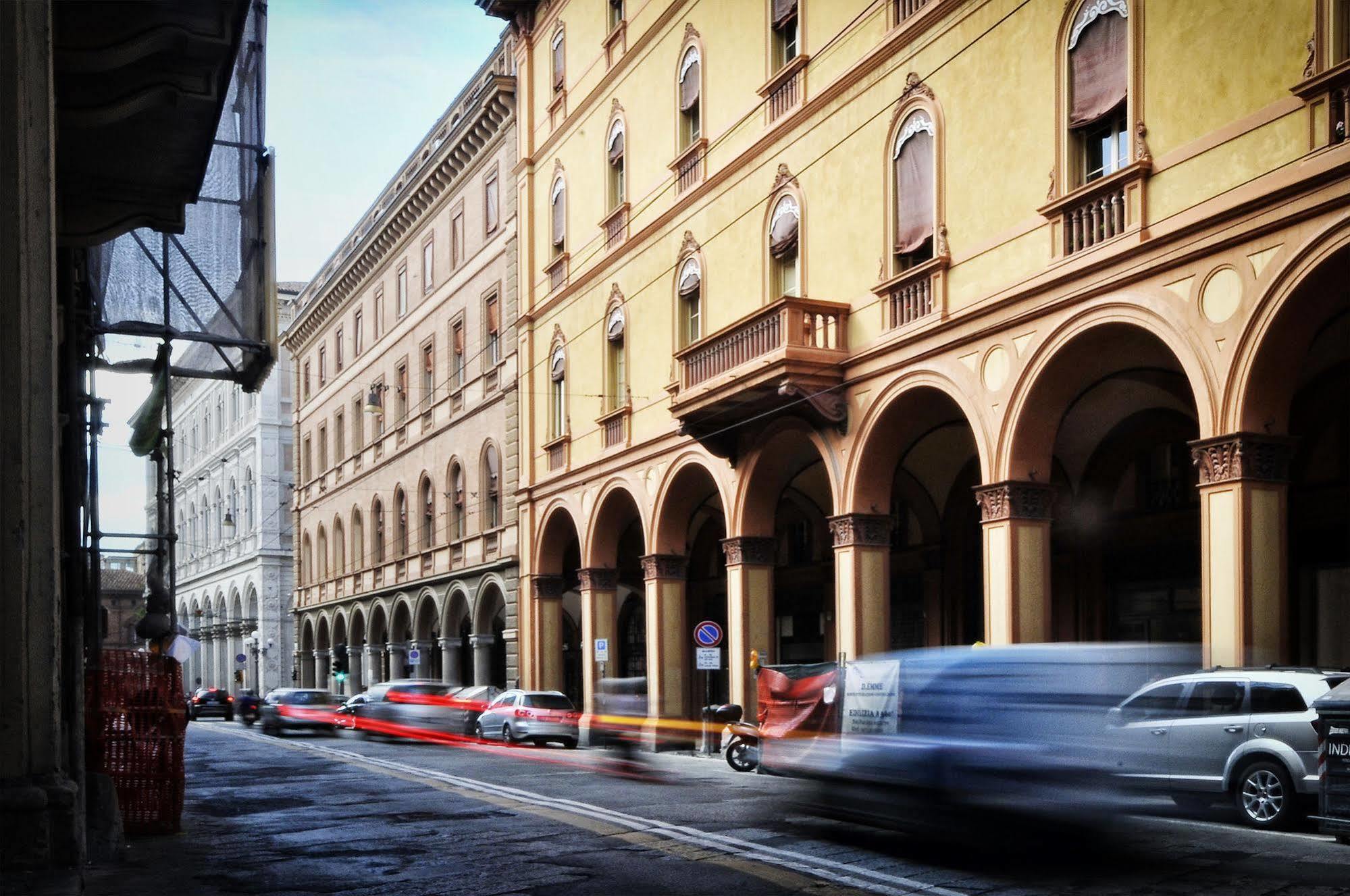 B&B Farini 26 Bologna Kültér fotó