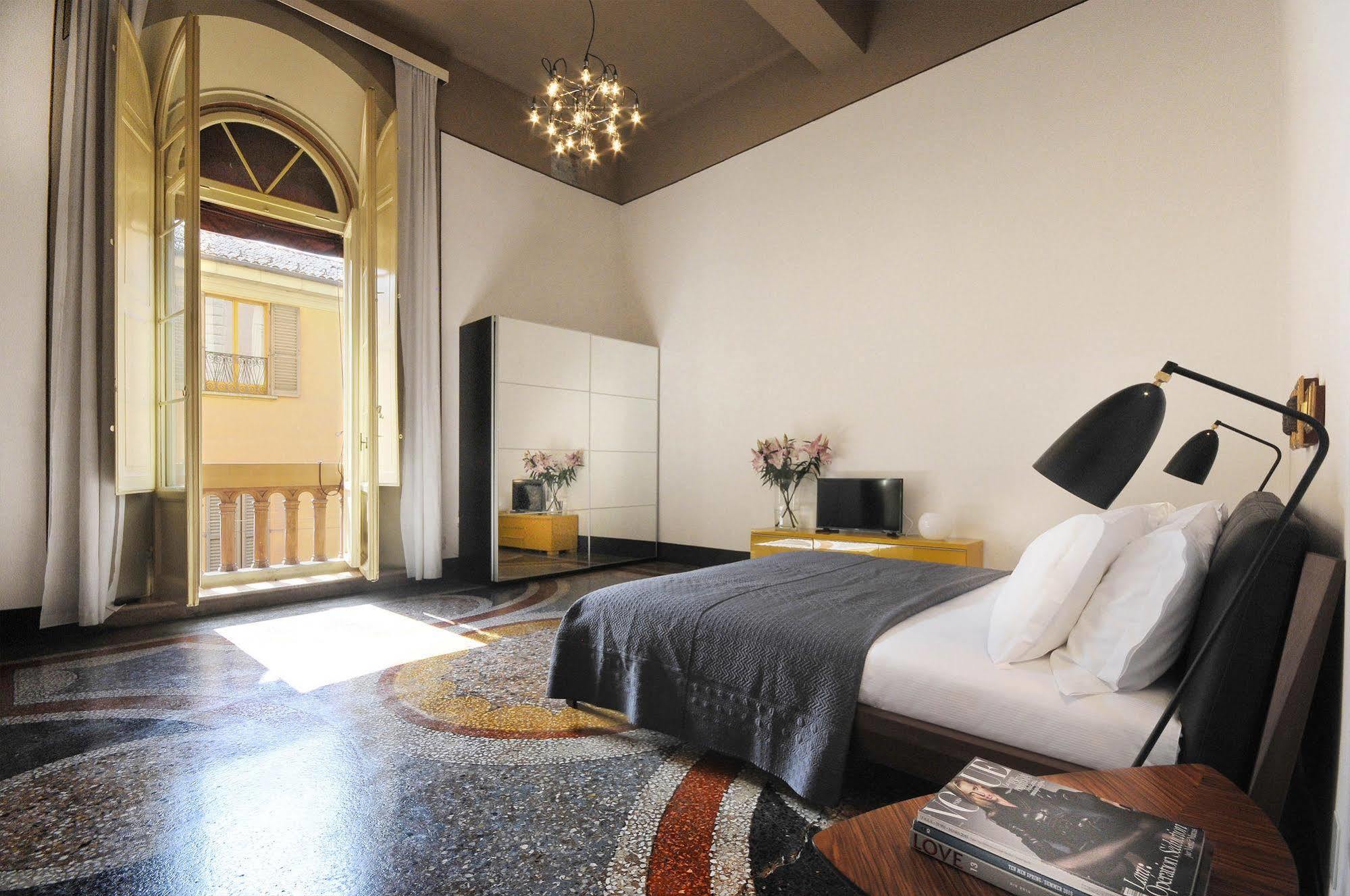B&B Farini 26 Bologna Kültér fotó