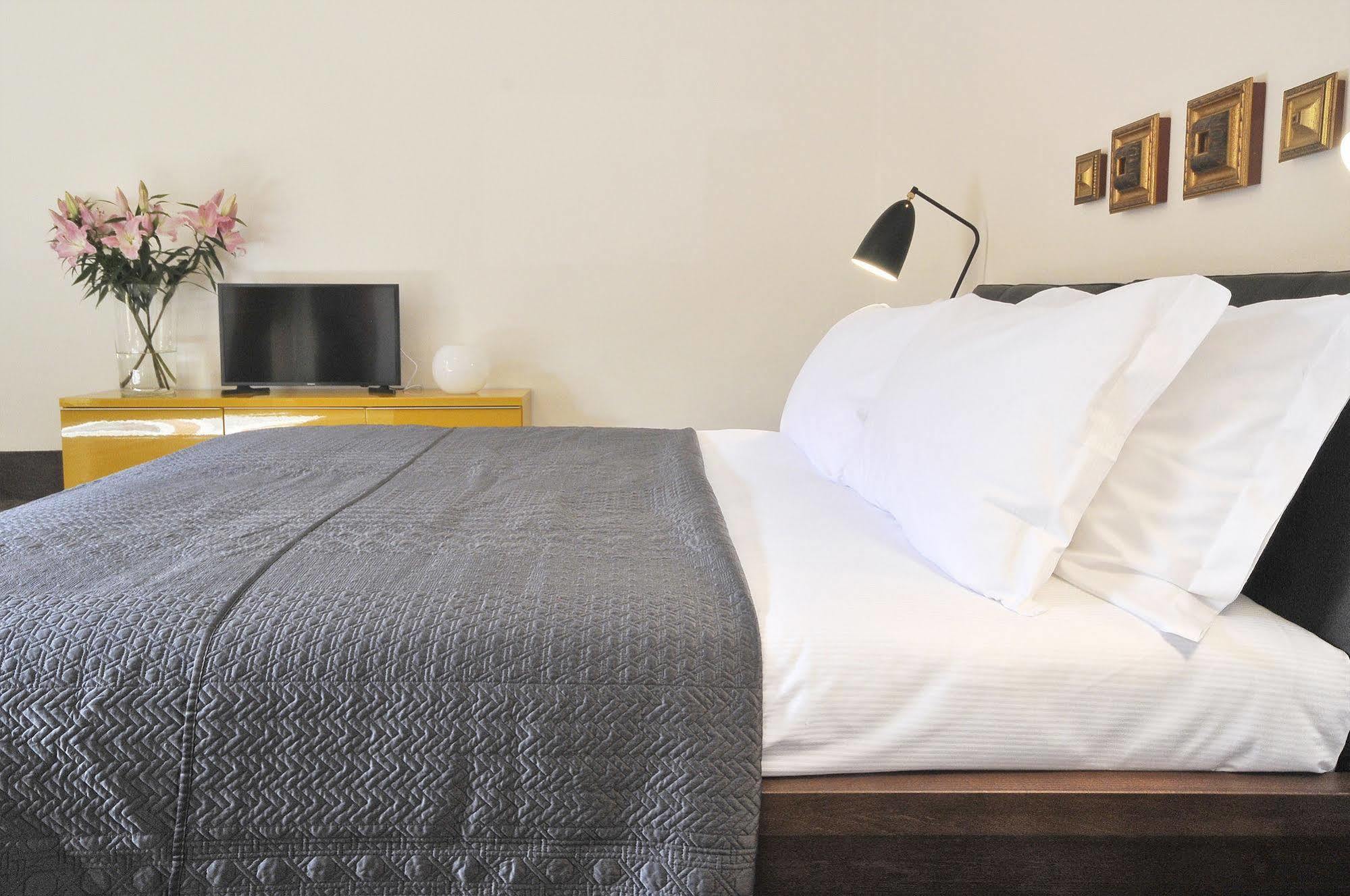 B&B Farini 26 Bologna Kültér fotó